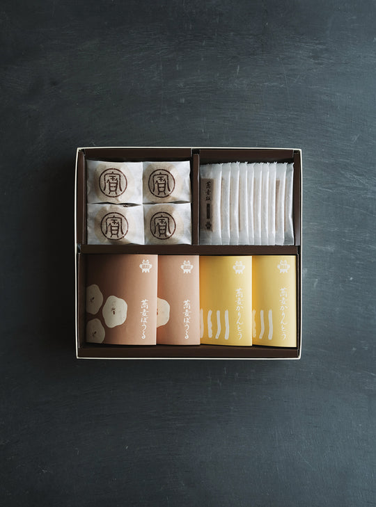 大　(そば餅・8個/蕎麦板20袋/そばぼうる30g2袋/かりんとう30g2袋)